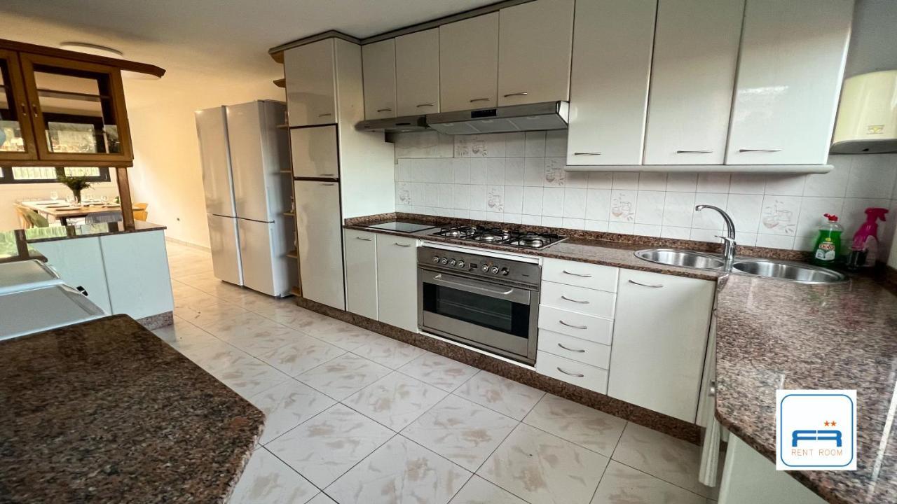 Amplia Casa De 9 Hab, Cabral. Villa Vigo Eksteriør bilde